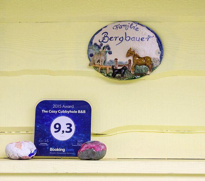 The Cozy Cubbyhole B&B 100 Mile House 외부 사진