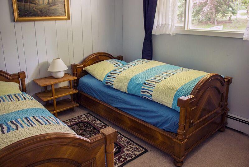 The Cozy Cubbyhole B&B 100 Mile House 외부 사진